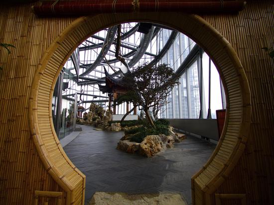 The world's highest Chinese traditional garden the Half acre Garden