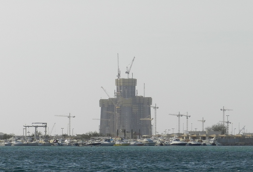 Jeddah Tower seen in November 2015 from Red Sea