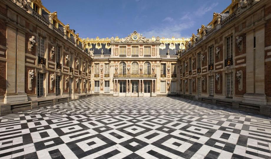 The courtyard of Palace of Versailles