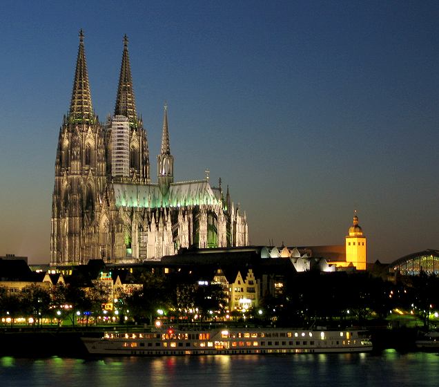Night view of Cologne Cathedral
