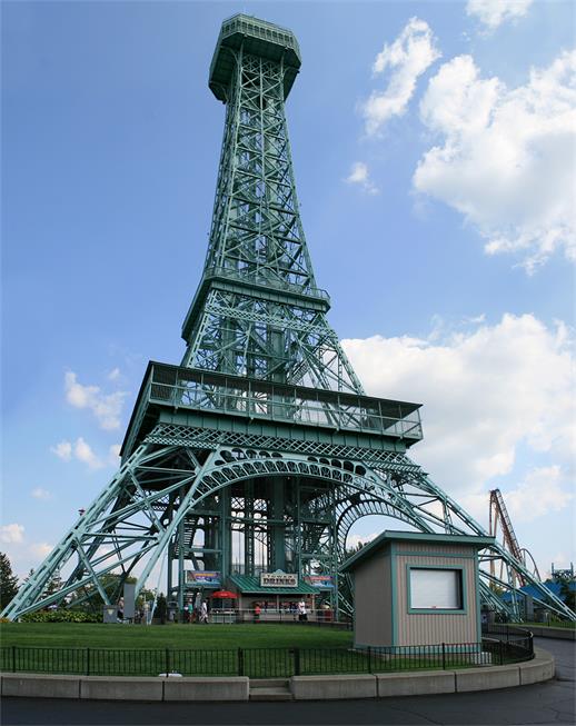 The replica of the Eiffel Tower in Kings Island