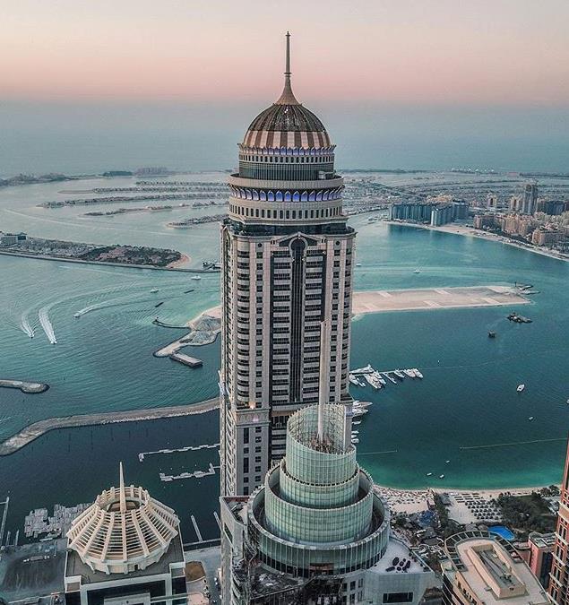 Princess Tower, with Palm Jumeirah at the background
