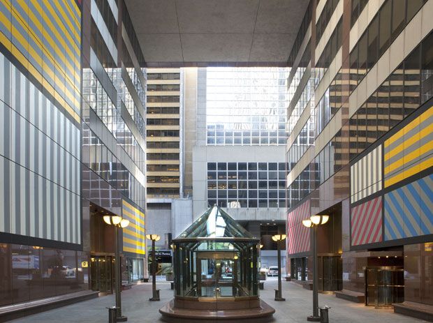 The glass pavilion in the middle of the arcade