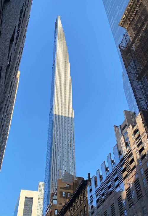 West façade of the Steinway Tower